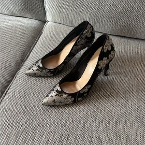 Nine West high heels floral size 9M